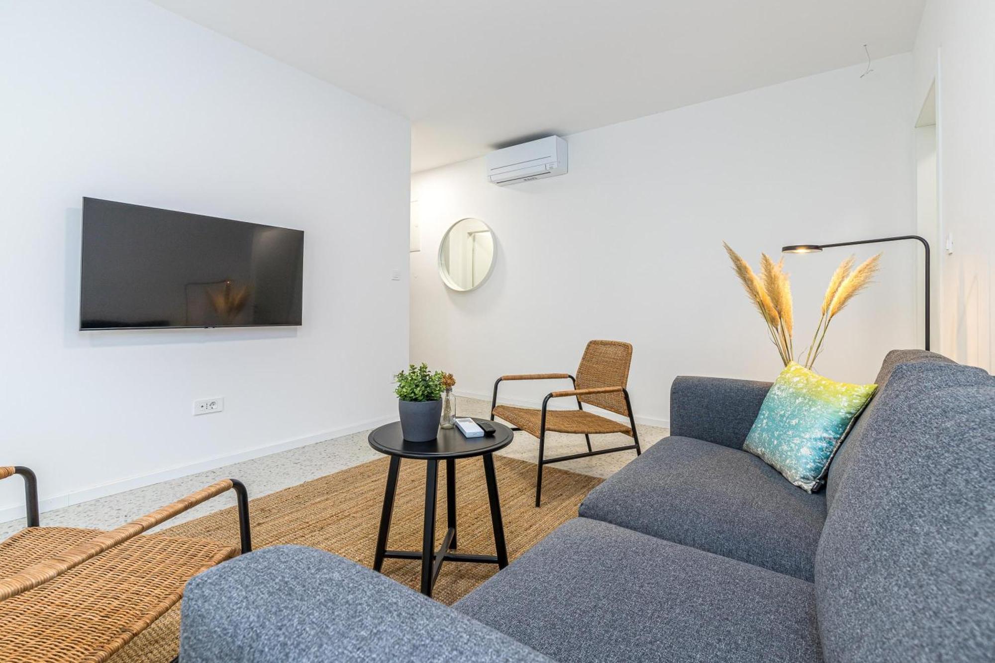 Sapore Di Mare Apartments - Happy Rentals バスカ エクステリア 写真