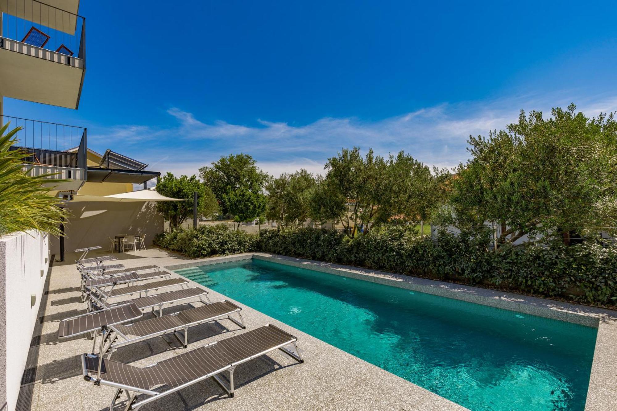 Sapore Di Mare Apartments - Happy Rentals バスカ エクステリア 写真
